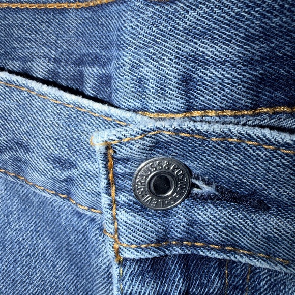 Levi's Relaxed Fit 550 Denim Jeans - Light Blue size 40/32 - Picture 6 of 8